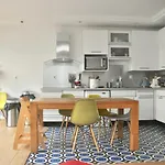 Charming Apartment Near Batignolles